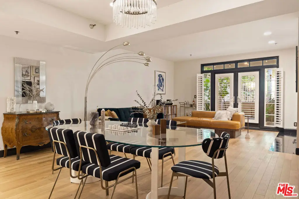 2222 N Beachwood Drive #211, Los Angeles, CA 90068 - Image #1