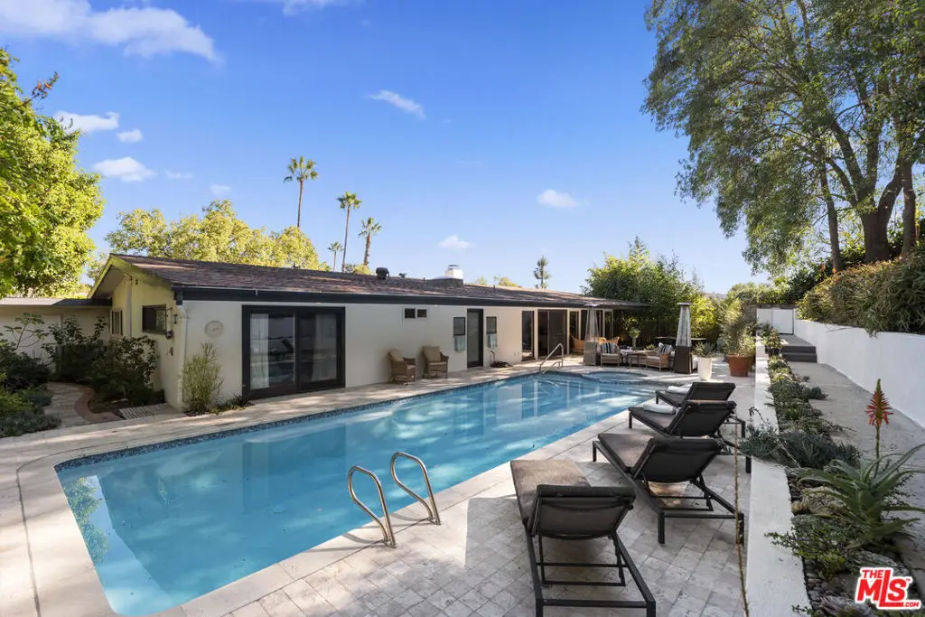 8670 Allenwood Road, Los Angeles, CA 90046 - Image #1