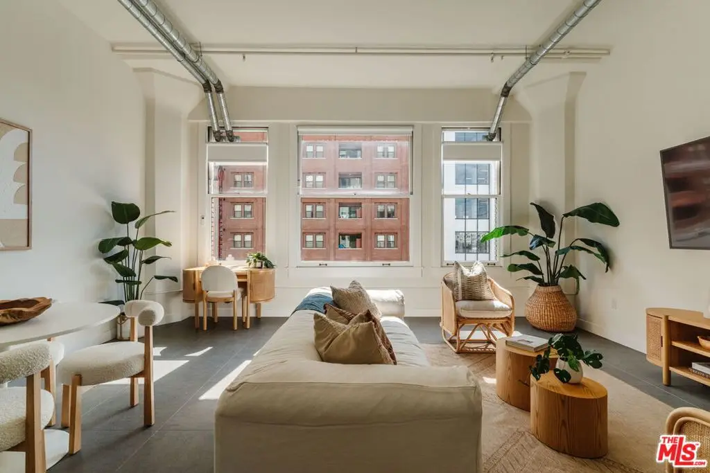 939 S Broadway #404, Los Angeles, CA 90015 - Image #1