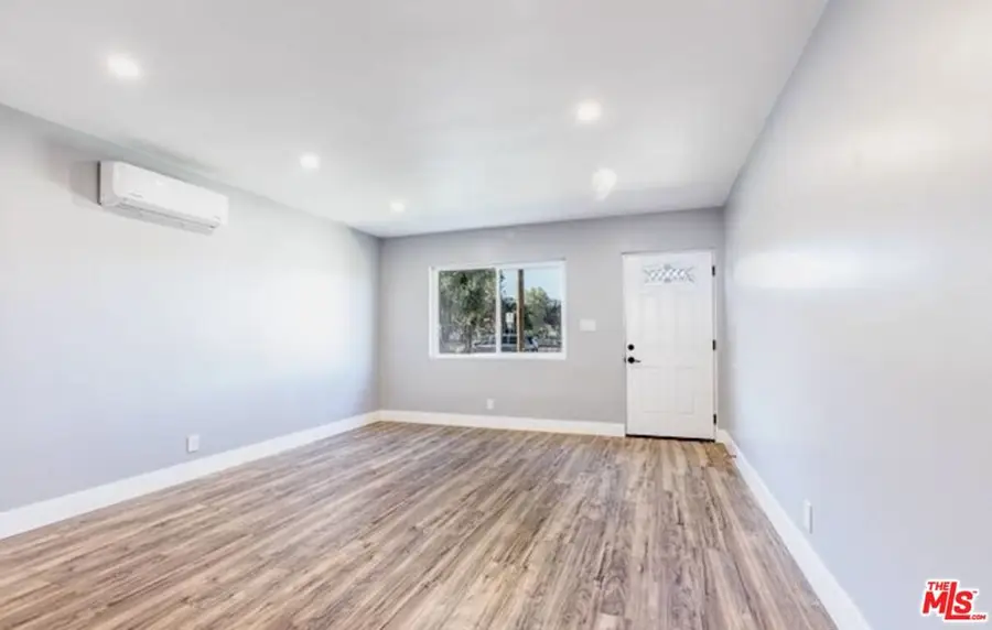 24242 Pine Street, Newhall, CA 91321 - Image #3