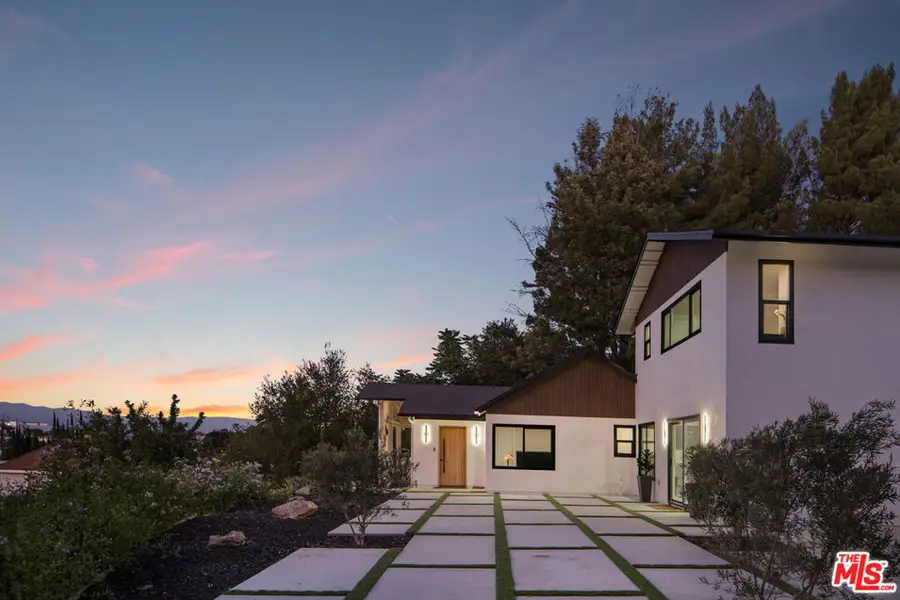 9425 Gierson Avenue, Chatsworth, CA 91311 - Image #2