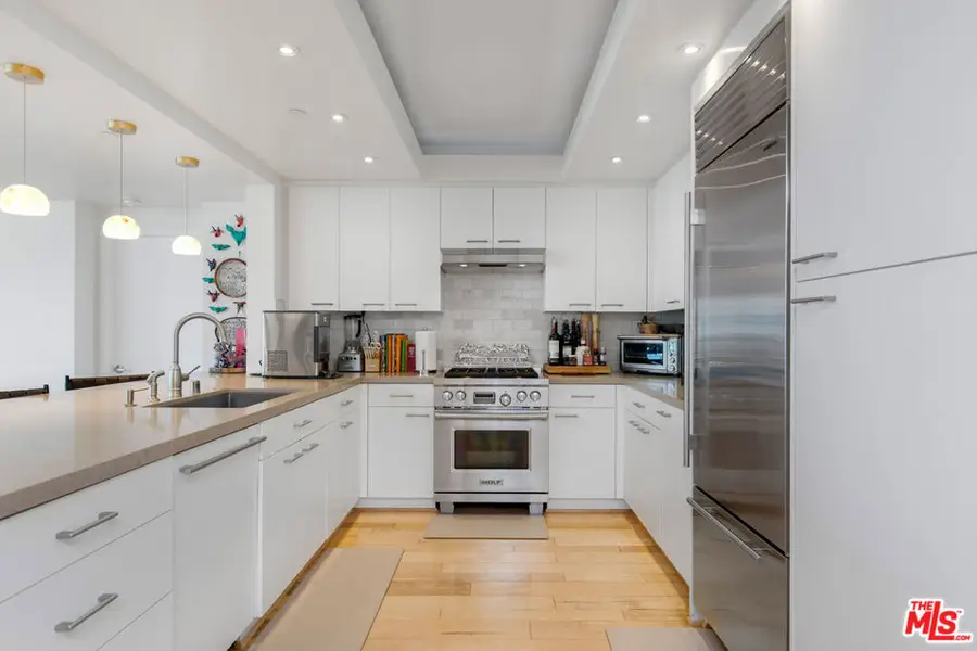 13600 Marina Pointe Drive #812, Marina Del Rey, CA 90292 - Image #3