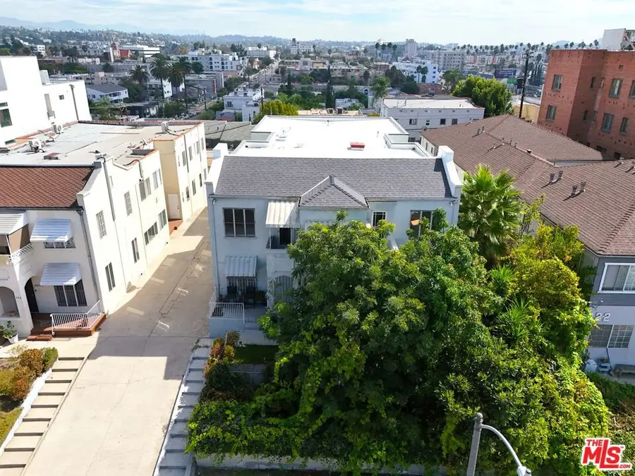 328 N Mariposa Avenue, Los Angeles, CA 90004 - Image #2