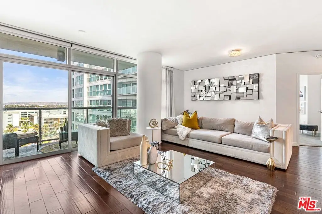 13650 Marina Pointe Drive #1009, Marina Del Rey, CA 90292 - Image #1