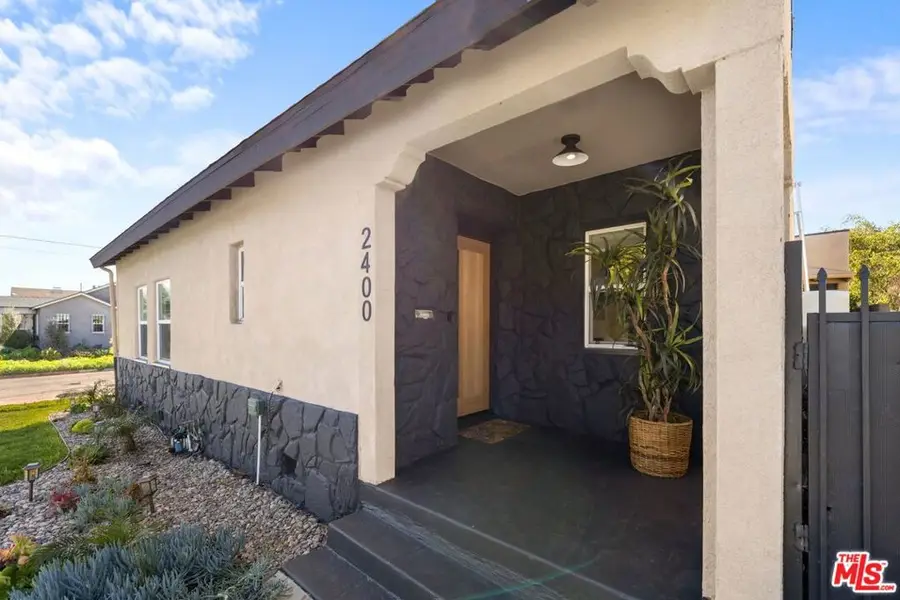 2400 W 74th Street, Los Angeles, CA 90043 - #2