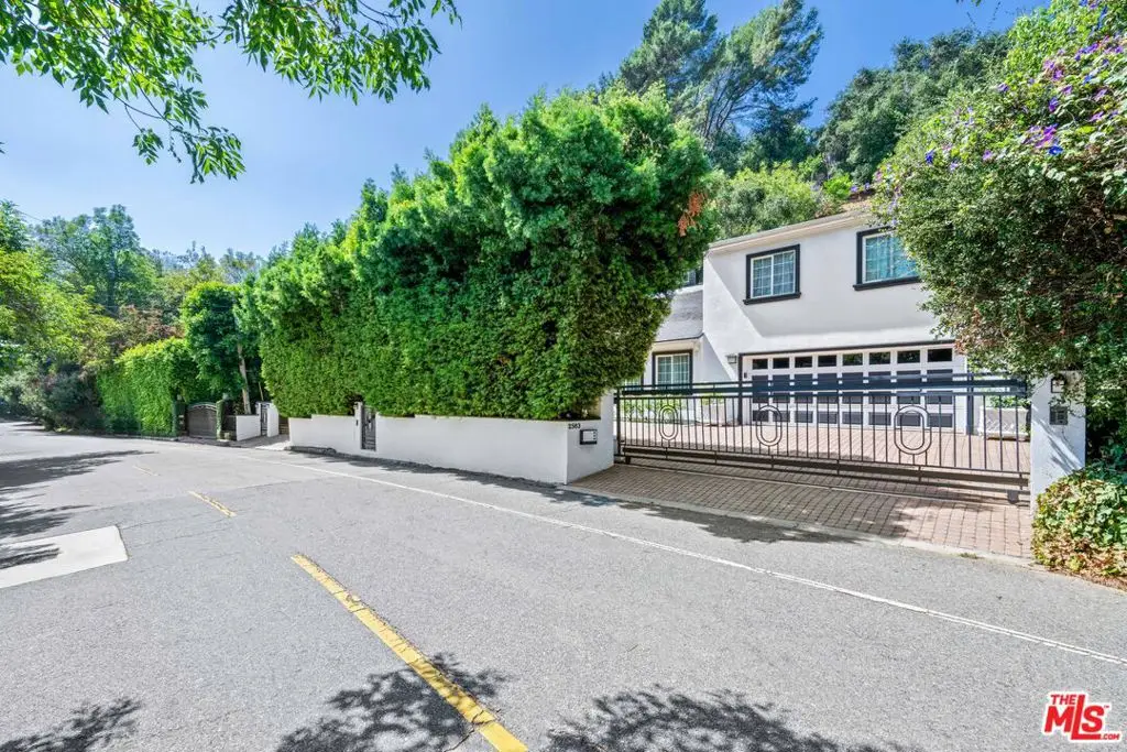 2563 Hutton Drive, Beverly Hills, CA 90210 - Image #1