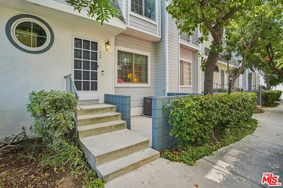 7420 Corbin Avenue #12, Reseda, CA 91335 - Image #2