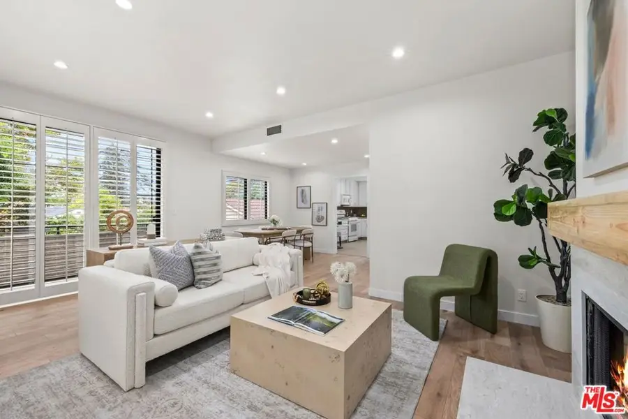 4519 Coldwater Canyon Avenue #10, Studio City, CA 91604 - Image #3