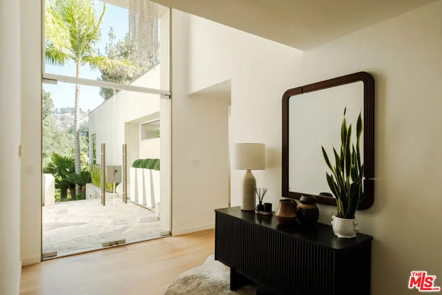 2731 Hutton Drive, Beverly Hills, CA 90210 - Image #3