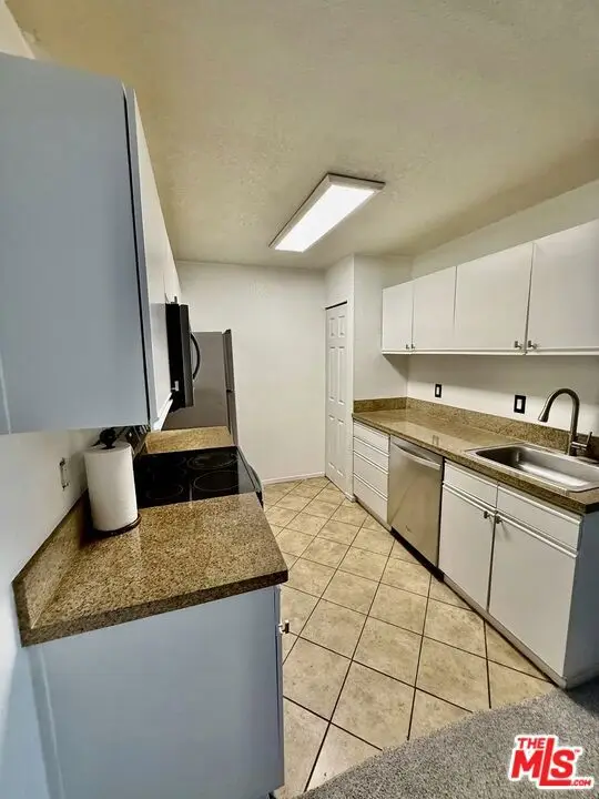 1265 Kendall Drive #6I5, San Bernardino, CA 92407 - Image #3