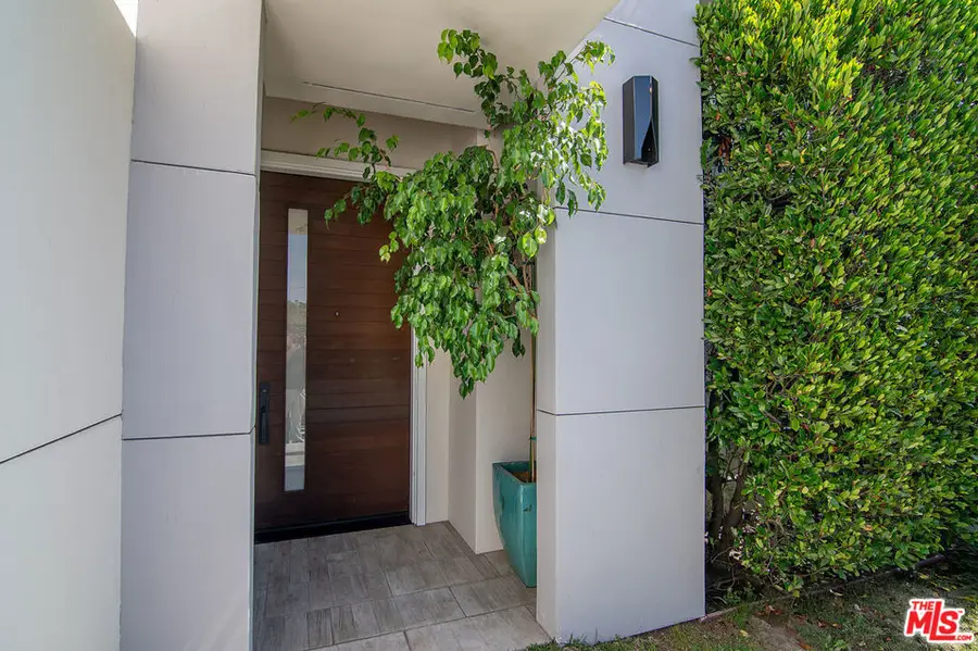 362 N Norton Avenue, Los Angeles, CA 90004 - Image #3