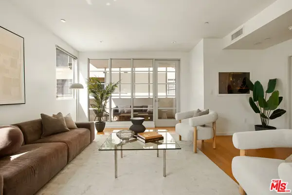 8265 Fountain Avenue #302, West Hollywood, CA 90046