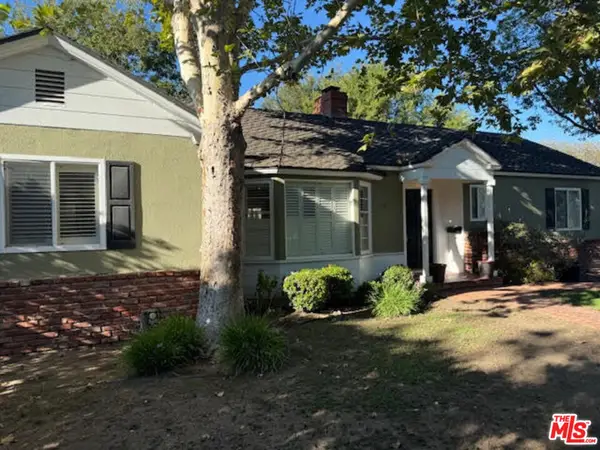 12211 Huston Street, Valley Village, CA 91607