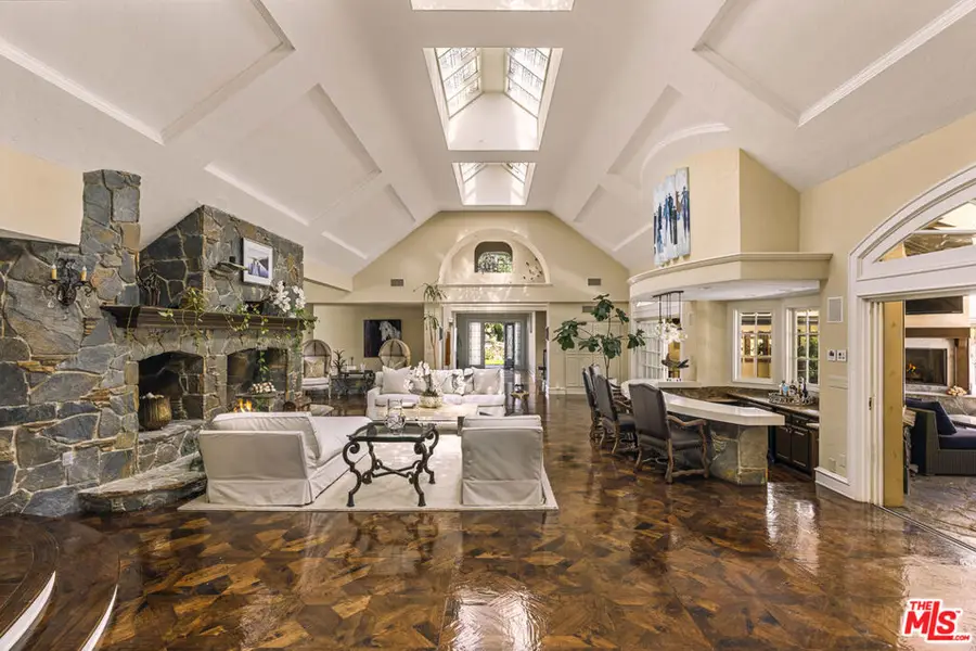 25163 Jim Bridger Road, Hidden Hills, CA 91302 - Image #3