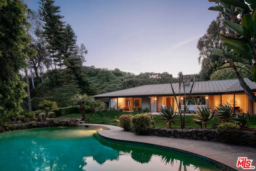 1117 N Beverly Drive, Beverly Hills, CA 90210 - Image #1