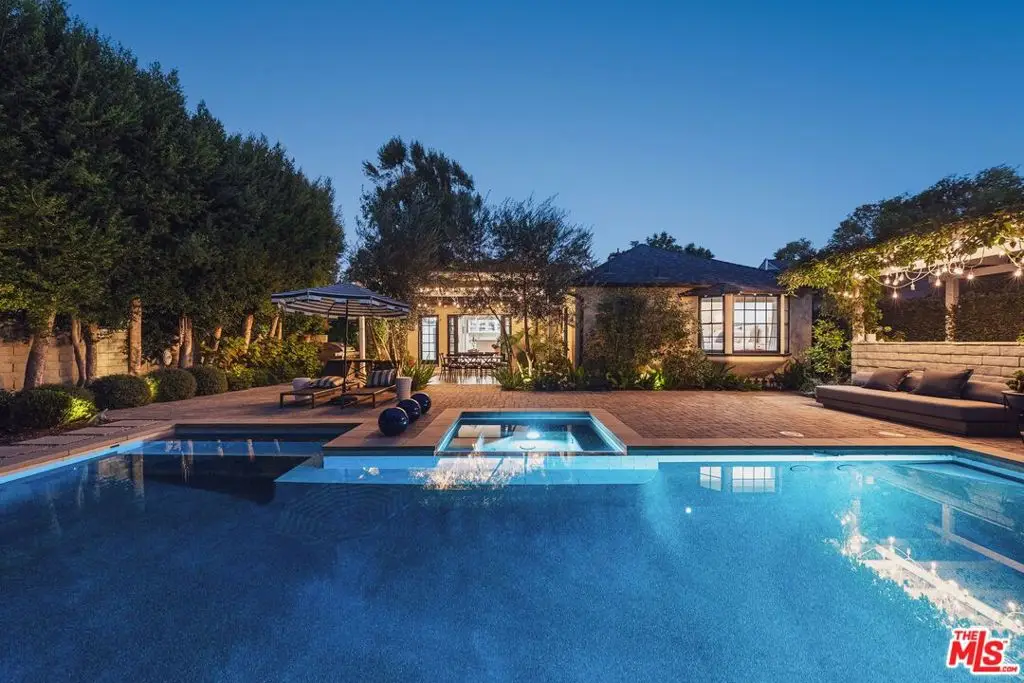 13109 Valley Vista Boulevard, Studio City, CA 91604 - Image #1