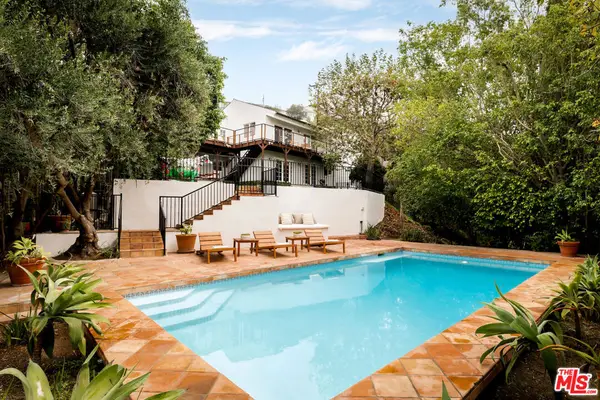 2745 La Cuesta Drive, Los Angeles, CA 90046