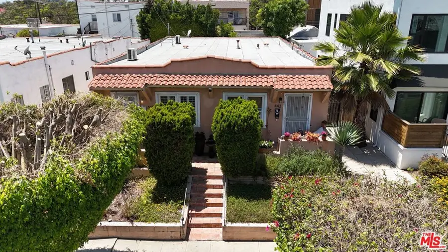441 N Norton Avenue, Los Angeles, CA 90004 - Image #2