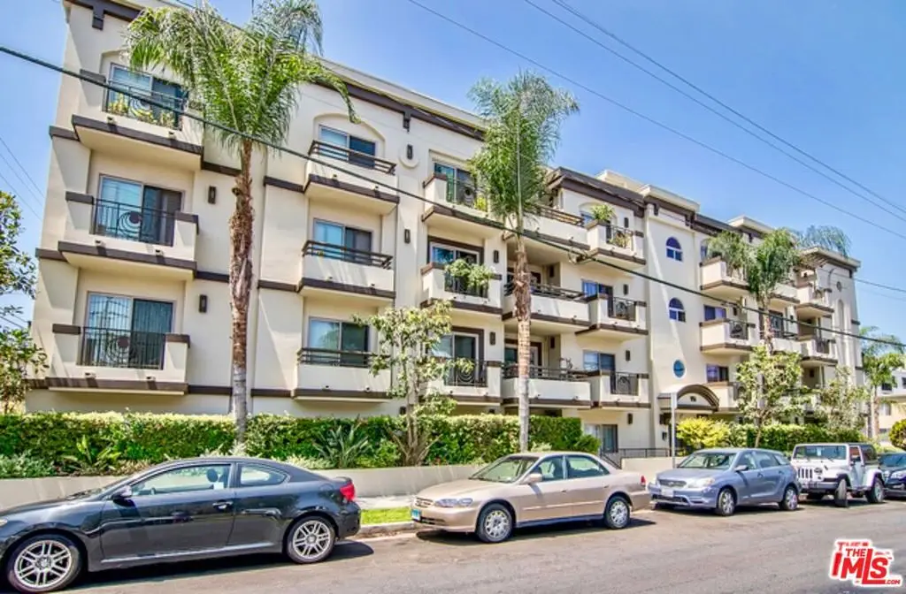 951 Granville Avenue #202, Los Angeles, CA 90049 - Image #1