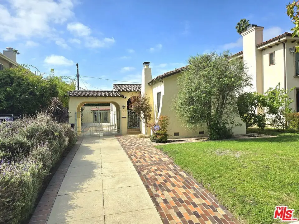 2327 Midvale Avenue, Los Angeles, CA 90064 - Image #1