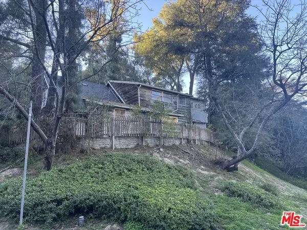 14807 Round Valley Drive, Sherman Oaks, CA 91403