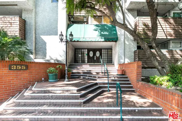 355 S Los Robles Avenue #108, Pasadena, CA 91101