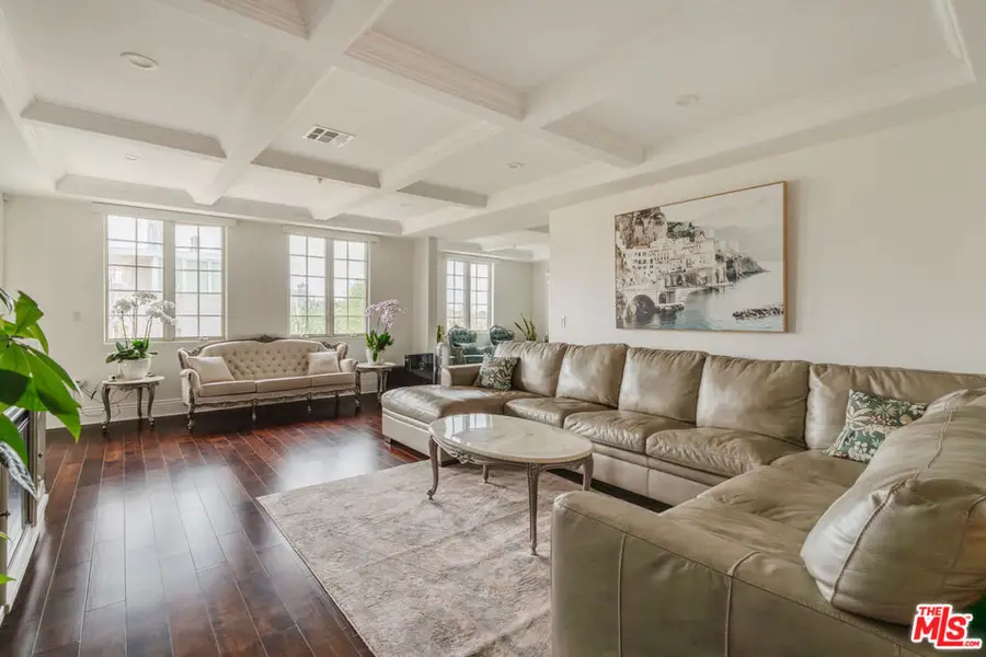 1835 Pandora Avenue #302, Los Angeles, CA 90025 - Image #2