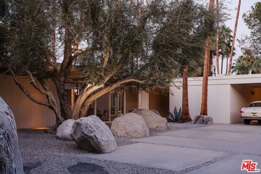 1272 E Verbena Drive, Palm Springs, CA 92262 - Image #2