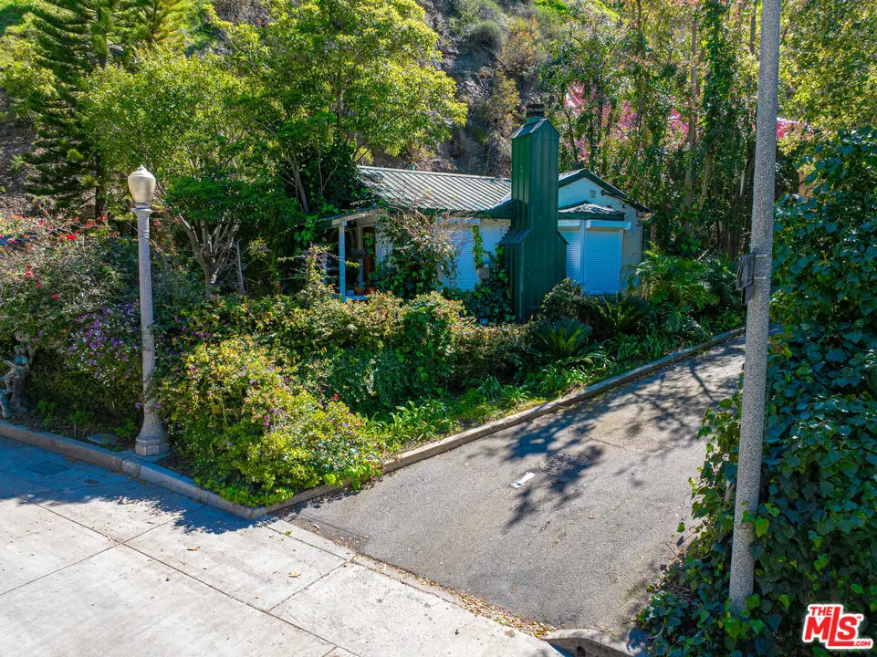 1418 Lindacrest Drive, Beverly Hills, CA 90210 - #1