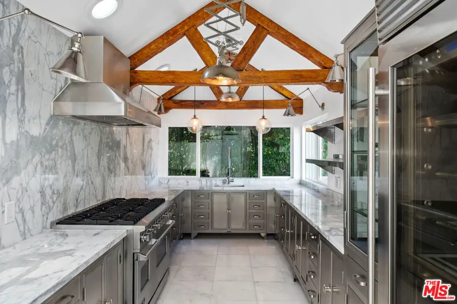 2250 Nichols Canyon Road, Los Angeles, CA 90046 - Image #3