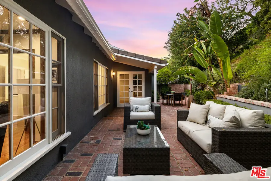 3920 Stone Canyon Avenue, Sherman Oaks, CA 91403 - Image #2