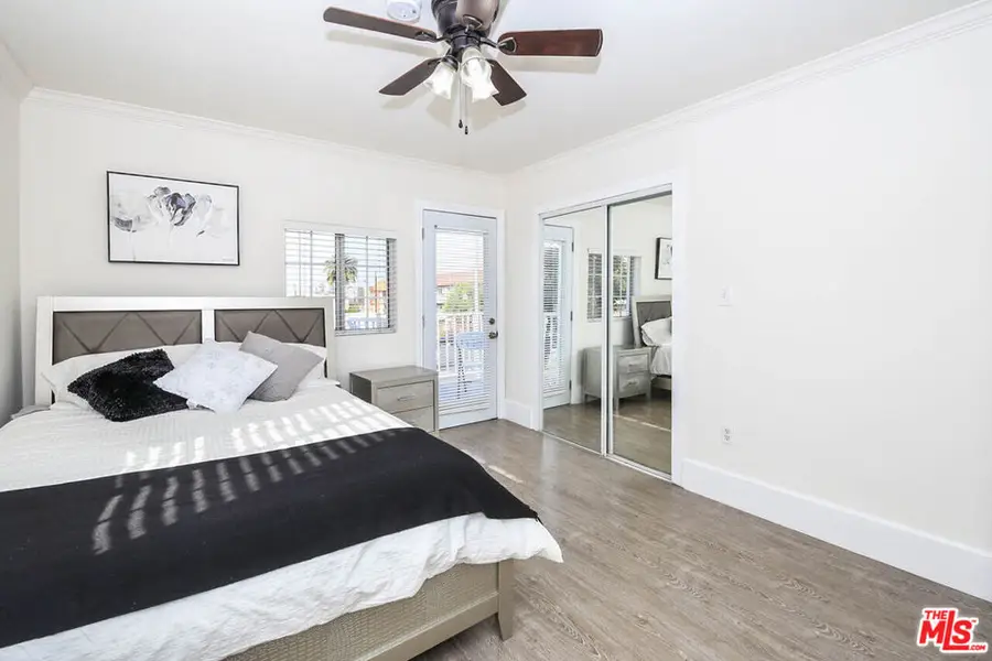 4572 Rosewood Avenue, Los Angeles, CA 90004 - Image #3