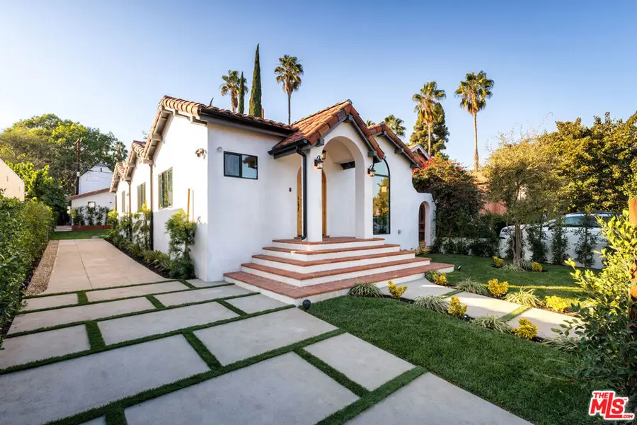 913 S Mullen Avenue, Los Angeles, CA 90019 - Image #2