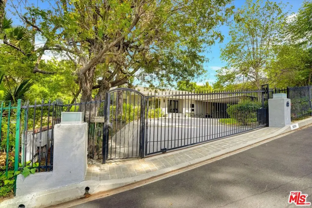 3530 Royal Woods Drive, Sherman Oaks, CA 91403 - Image #1