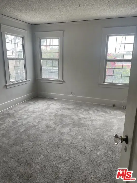 120 N Berendo Street, Los Angeles, CA 90004 - Image #2