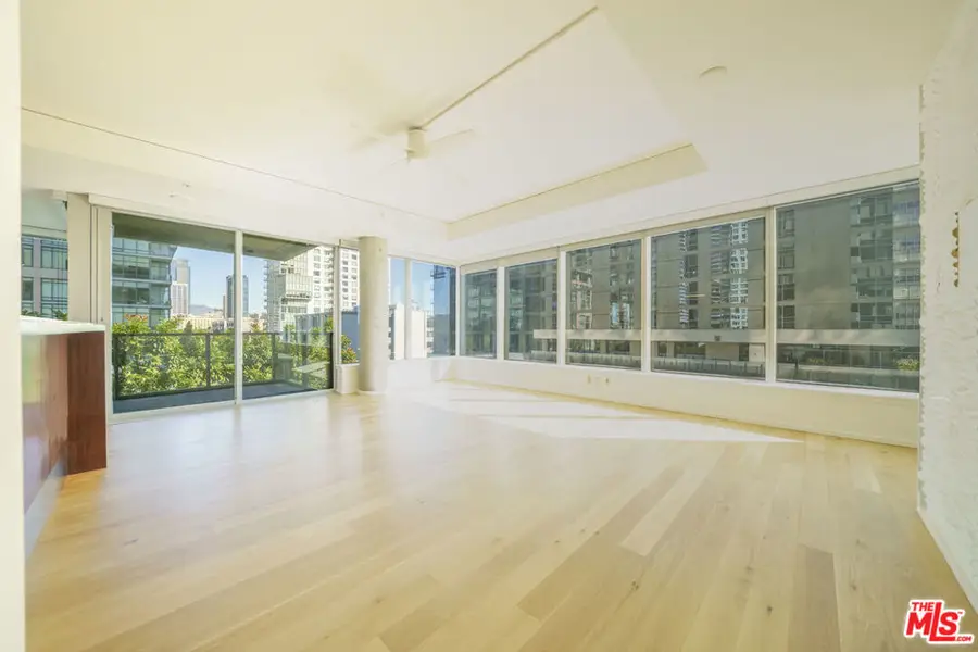 1155 S Grand Avenue #817, Los Angeles, CA 90015 - Image #2