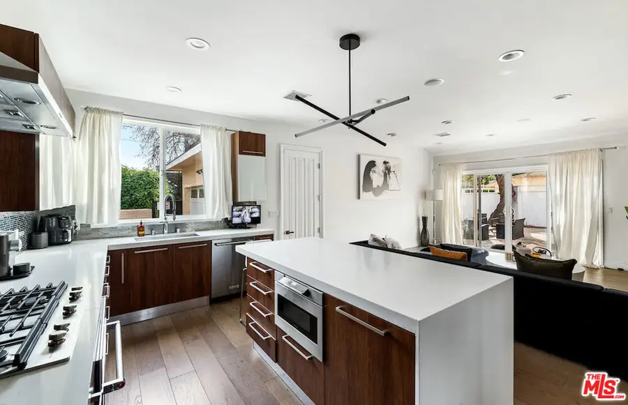 12504 Kling Street, Studio City, CA 91604 - #3