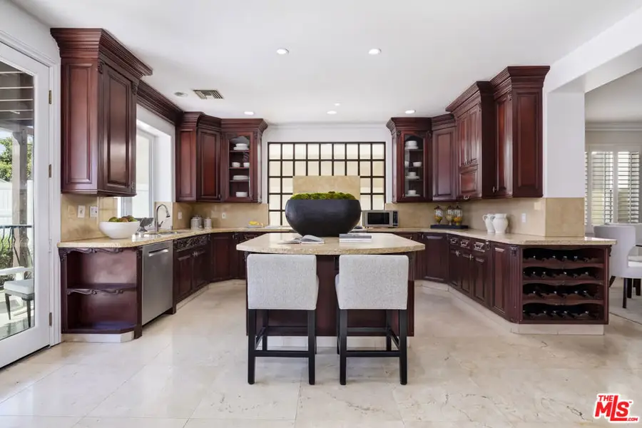 1471 S Crest Drive, Los Angeles, CA 90035 - Image #2