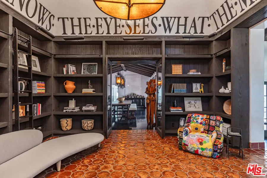 820 N Roxbury Drive, Beverly Hills, CA 90210 - Image #2