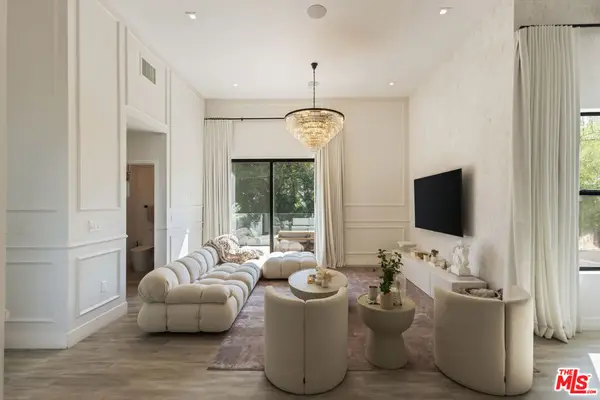 4967 Llano Drive, Woodland Hills, CA 91364