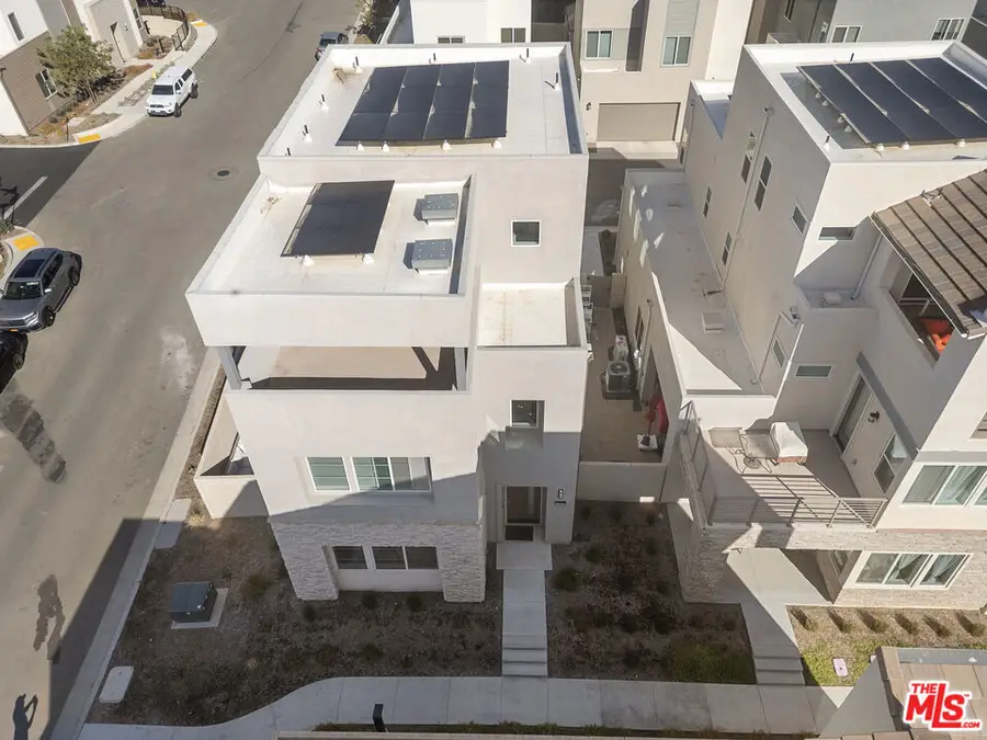 26666 Beartown Lane, Valencia, CA 91381 - Image #3