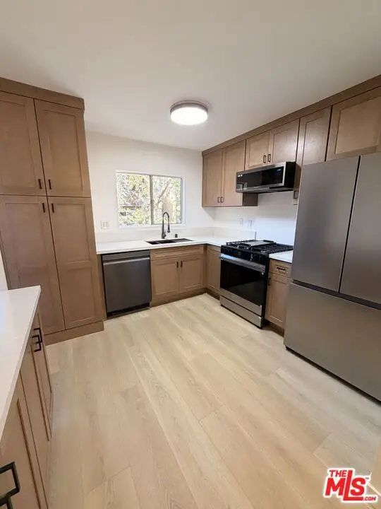 18350 Hatteras Street #256, Tarzana, CA 91356 - #3