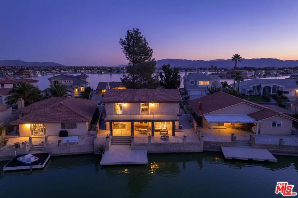 18032 Mariner Drive, Victorville, CA 92395 - Image #1