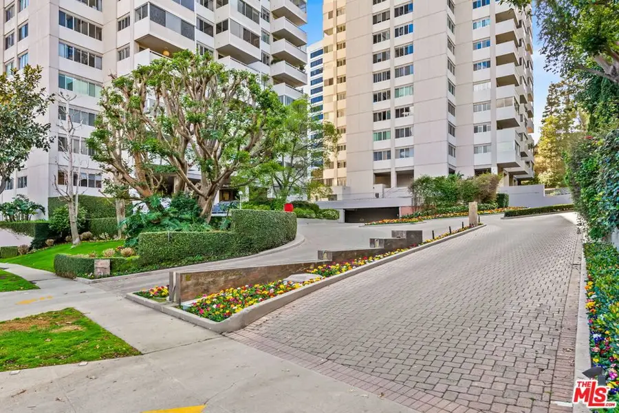 875 Comstock Avenue #PH-A, Los Angeles, CA 90024 - Image #2