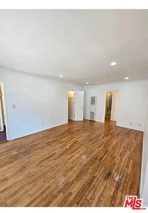 3125 S Durango Avenue, Los Angeles, CA 90034 - Image #1