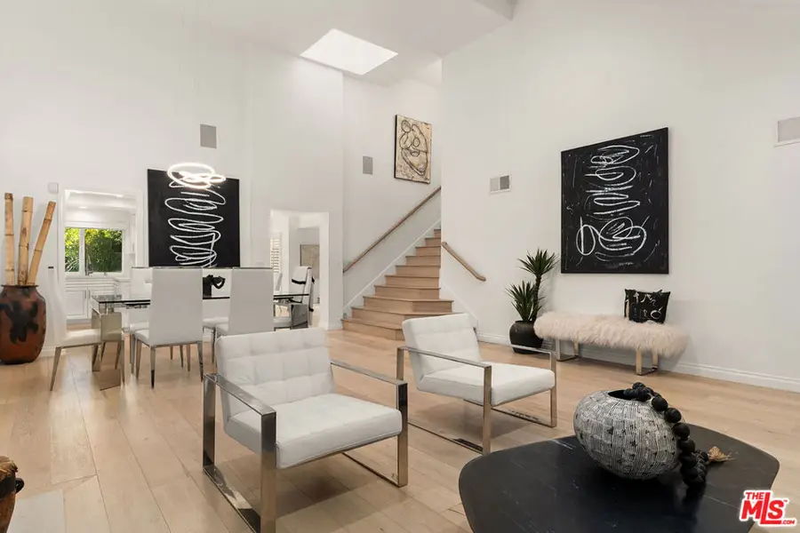 24762 Via Pradera, Calabasas, CA 91302 - Image #2