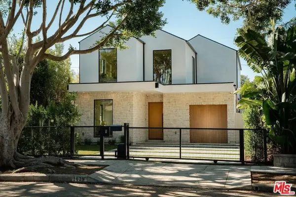 3629 Rosewood Avenue, Los Angeles, CA 90066