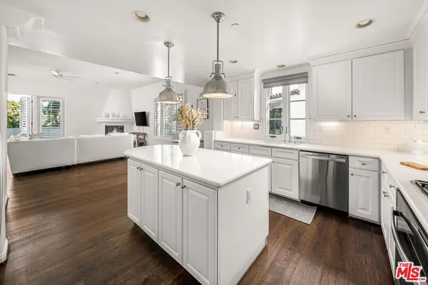 218 Santa Barbara Street #D, Santa Barbara, CA 93101