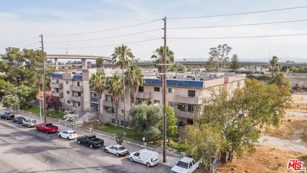 10901 Laurel Canyon Boulevard #201, San Fernando, CA 91340 - Image #1