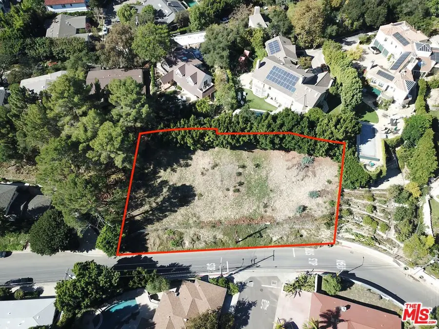 875 N Norman Place, Los Angeles, CA 90049 - Image #2